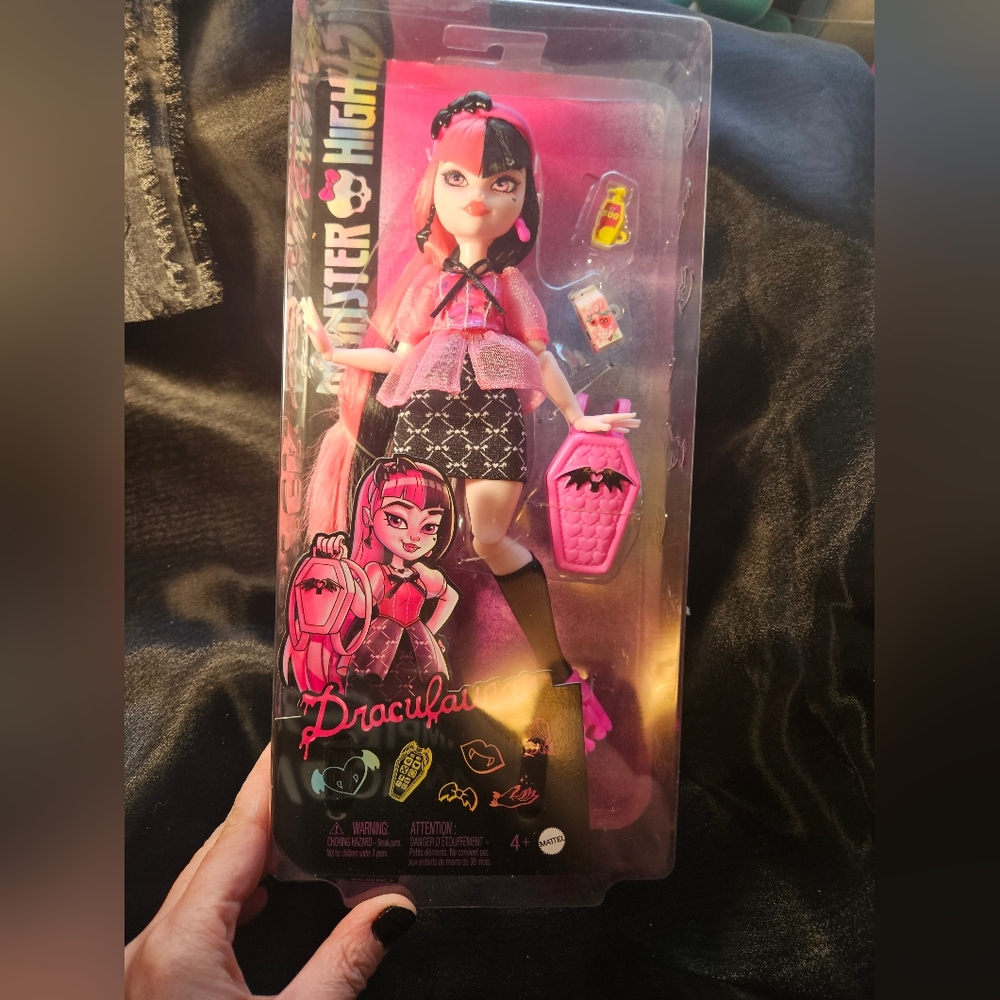 Monster High Draculaura 10.5-Inch Doll NRFB
